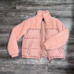 Pink puffer coat 💗